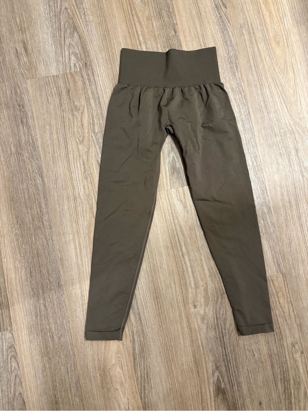 NVGTN Olive High-Waist Leggings